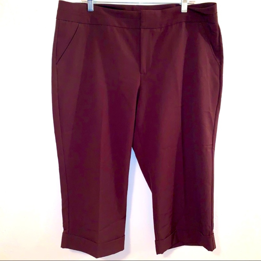 Christopher & Banks 16 Polyester Rayon Spandex Brown Cuffed Bottom Capris